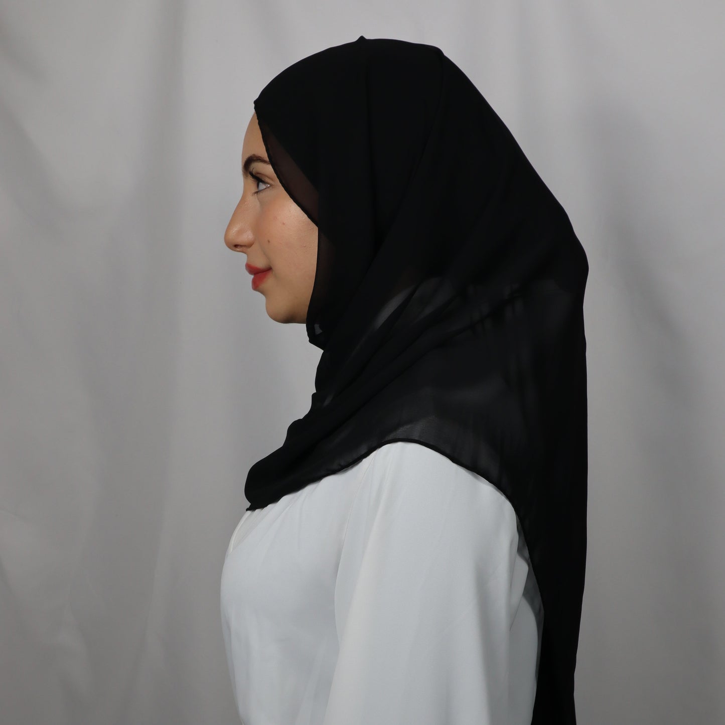 Matching-Set I Premium Chiffon Hijab Schwarz